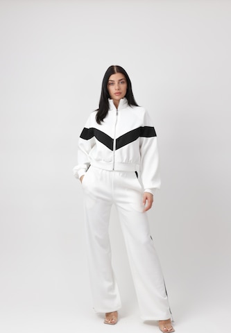 Elara Joggingpak in Wit: voorkant