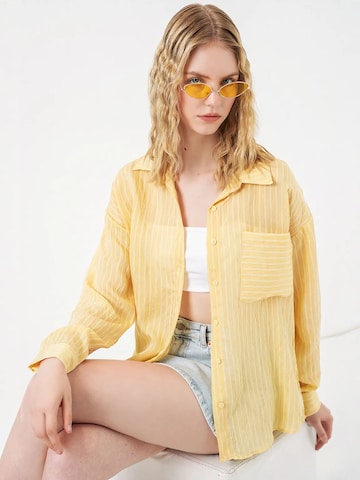 Camicia da donna di Bigdart in giallo