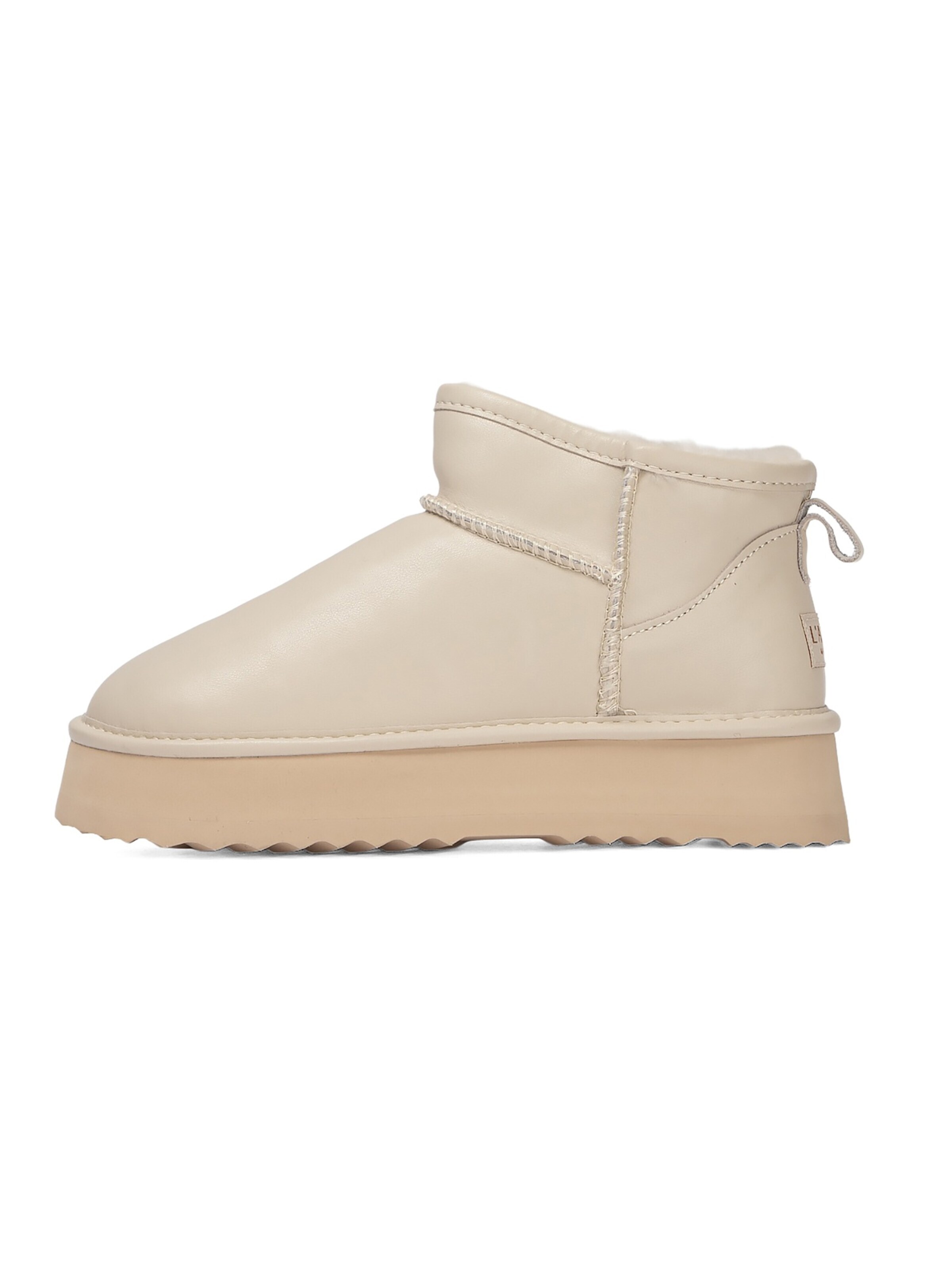 L'Arte Milano Boots in White: front
