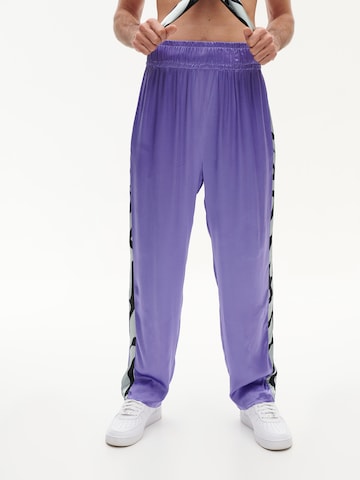 Smiles Regular Pants 'Dario' in Purple: front
