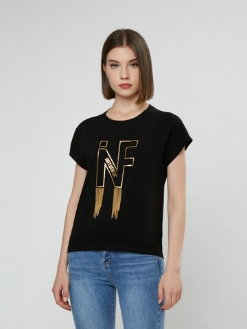 Influencer - Camiseta en negro: frente