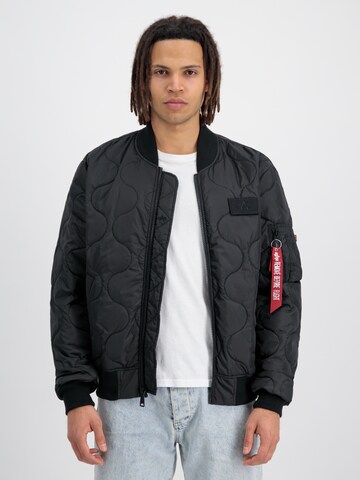 ALPHA INDUSTRIES Tussenjas in Zwart: voorkant