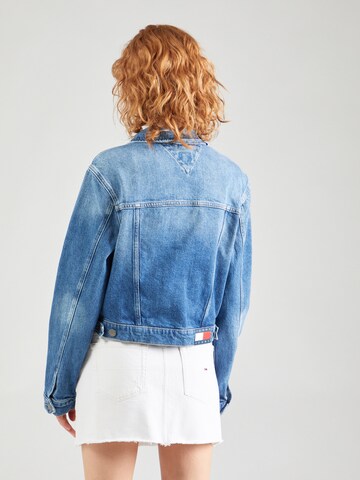 Tommy Jeans Prechodná bunda 'IZZIE' - Modrá