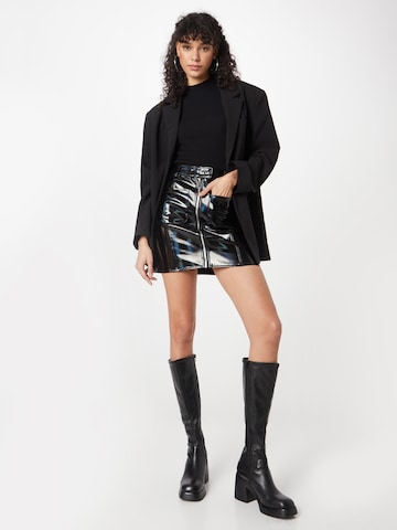 River Island Rock in Schwarz