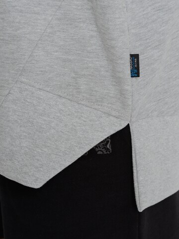 NASSAU Beach Club Pullover in Grau