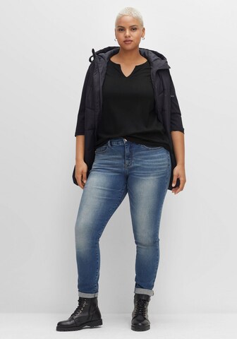 SHEEGO Paita värissä musta