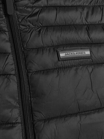 Gilet 'Ace' JACK & JONES en noir