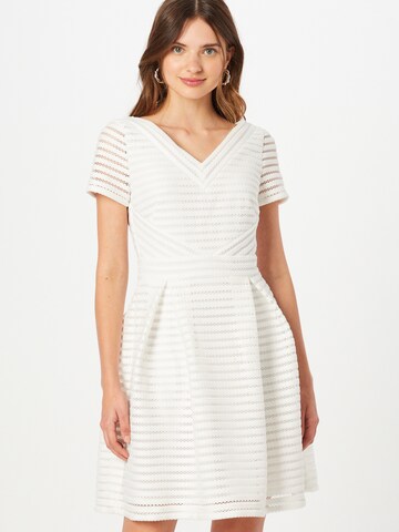 SWING Cocktail Dress in White: front