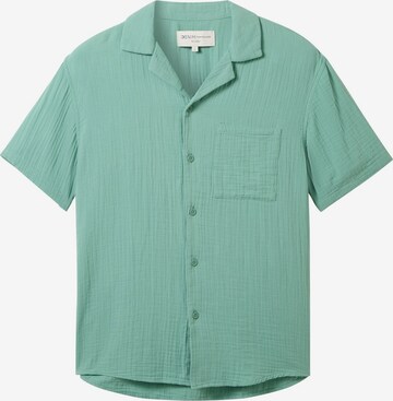 TOM TAILOR DENIM Comfort fit Button Up Shirt in Green: front