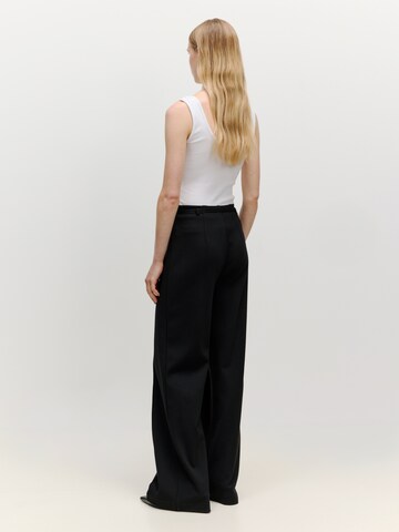 évasé Pantalon 'Xiara' EDITED en noir