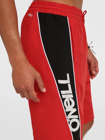 O'NEILL Szorty kąpielowe '90'S 21' w kolorze czerwony