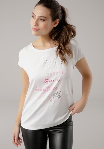 LAURA SCOTT Blouse in White: front