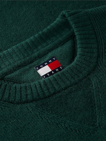 Tommy Jeans Sweater in Green