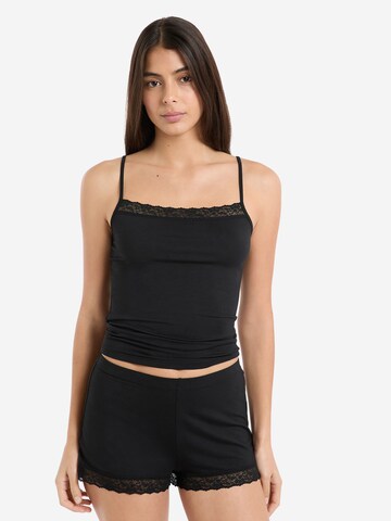 Pantaloncini da pigiama 'Kitty' di ETAM in nero: frontale