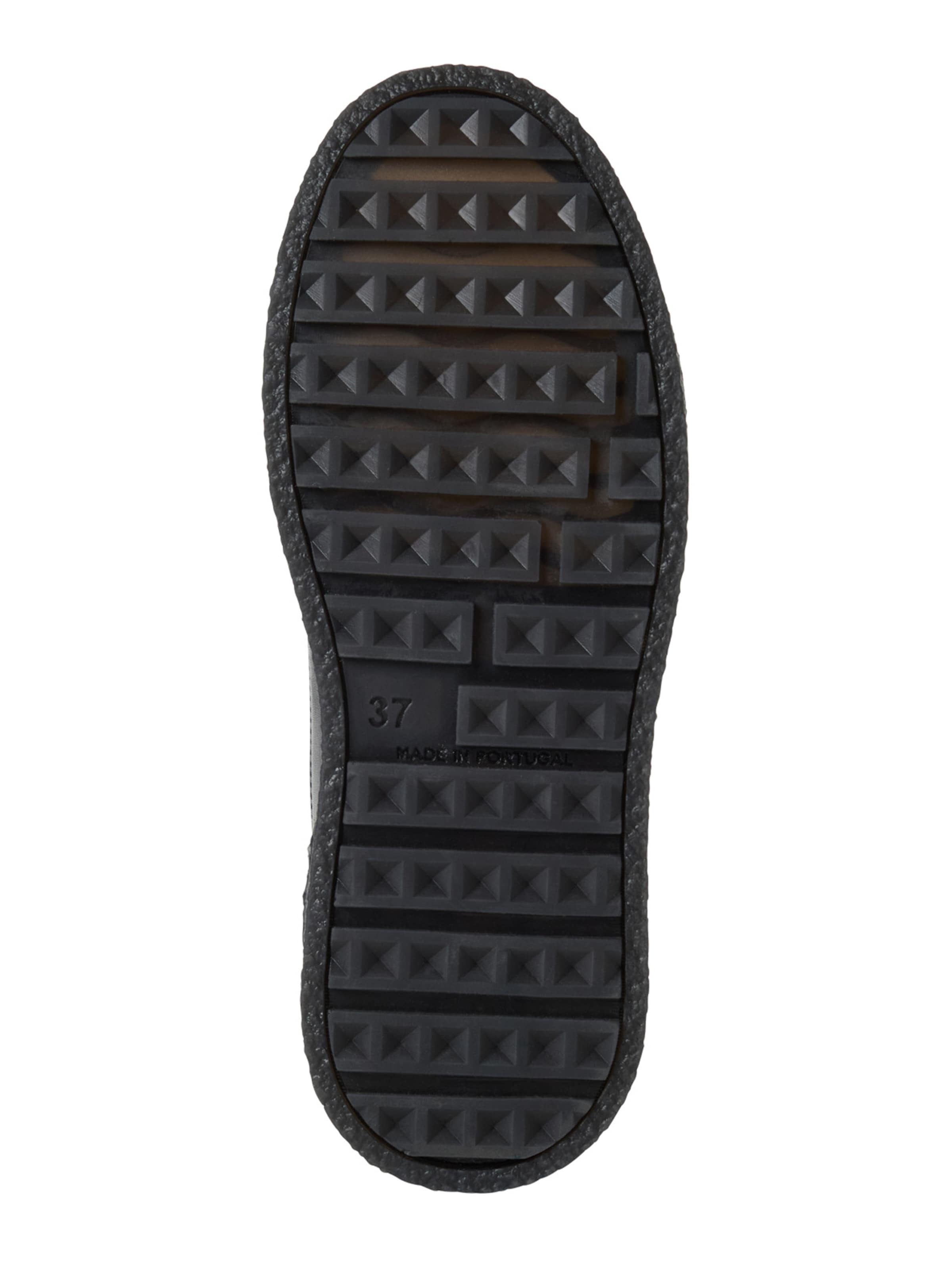 NEWD Ankle Boots in Black