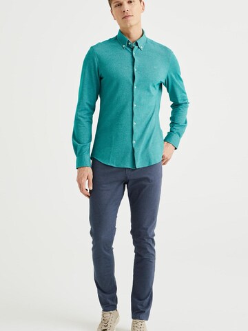 WE Fashion Slim Fit Hemd in Grün