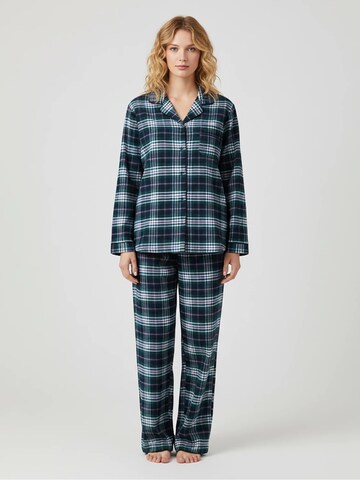 La V Pyjama in Groen: voorkant