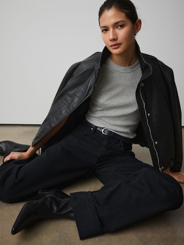 Next Топ в сиво