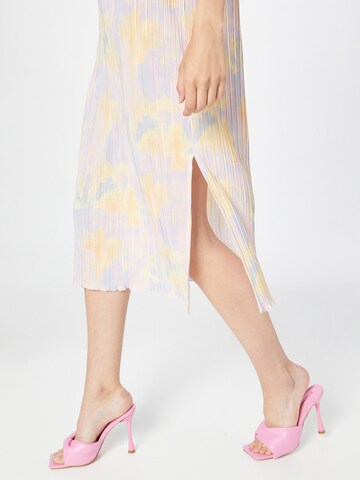 Monki Summer dress in Pink