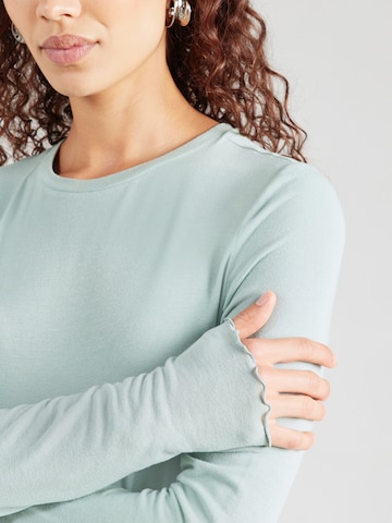 QS - Camiseta en verde