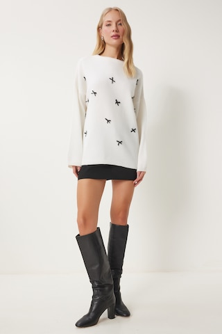 Happiness İstanbul Pullover in Weiß