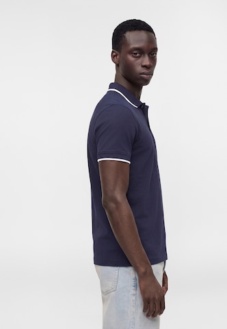 GUESS - Camiseta en azul