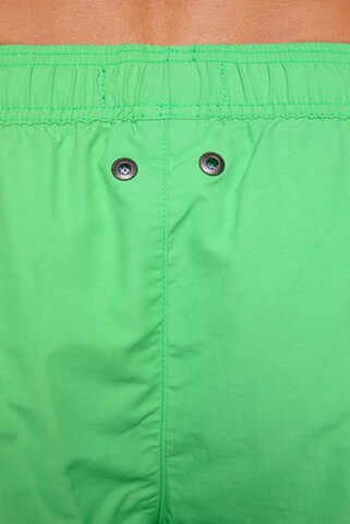 Shorts de bain CAMP DAVID en vert