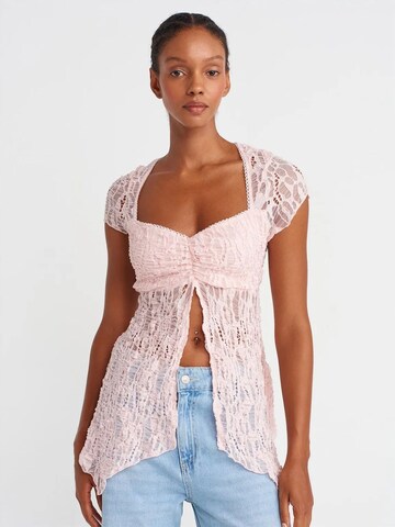 Dilvin Top in Pink: front