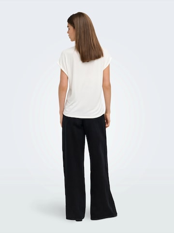 T-shirt 'ONLFREE NEW' ONLY en blanc