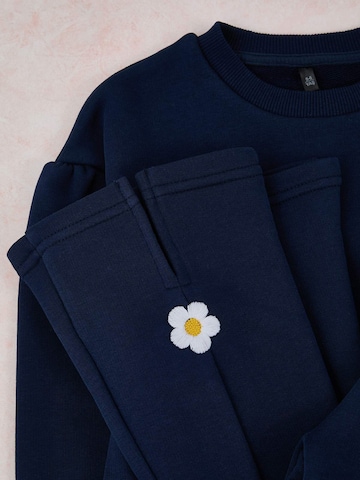 Trendyol Sweatsuit in Blue