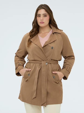 Fiorella Rubino Wintermantel in Bruin: voorkant