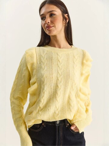 Pullover di Bianco Lucci in giallo