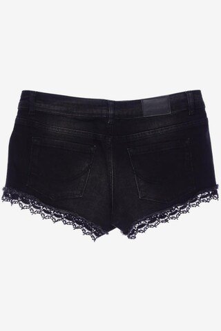 Superdry Shorts in S in Black