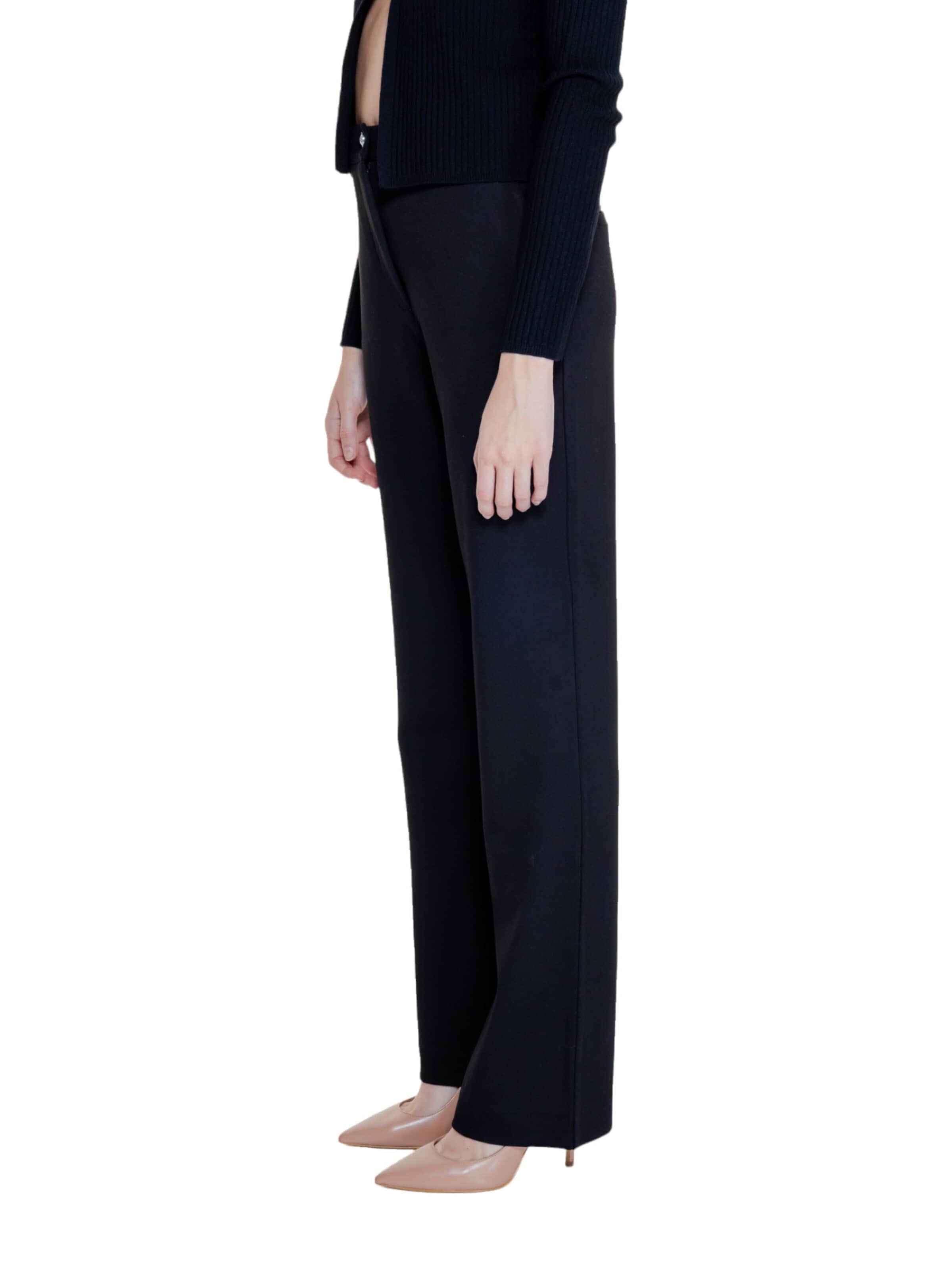 GUESS Trousers in Black