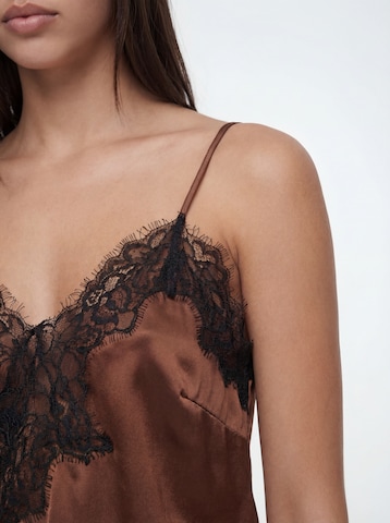 studioselect Top 'Elin' in Bruin