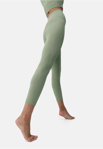 Born Living Yoga Skinny Leggings 'Annapurna' in Groen