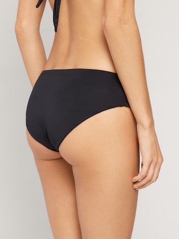 Tezenis Bikini Bottoms in Black