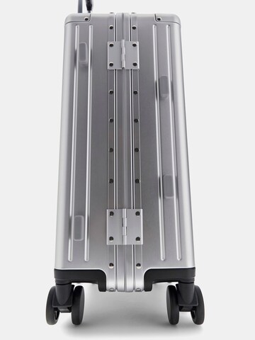 GUESS Cart in Silver