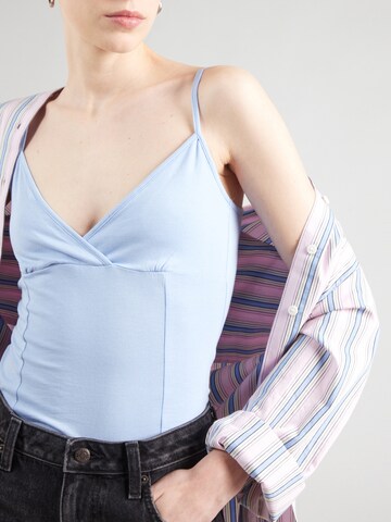 WEEKDAY Top 'Lizzy' in Blauw