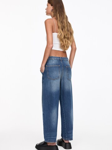 Pull&Bear Loosefit Jeans i blå