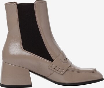 TAMARIS Chelsea Boots in Beige