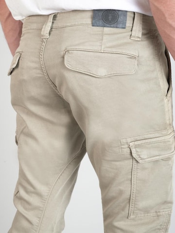 Effilé Pantalon chino 'KOGE' Le Temps Des Cerises en beige