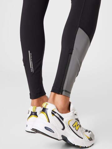 PUMA Skinny Sportsbukser 'Cooladapt' i svart