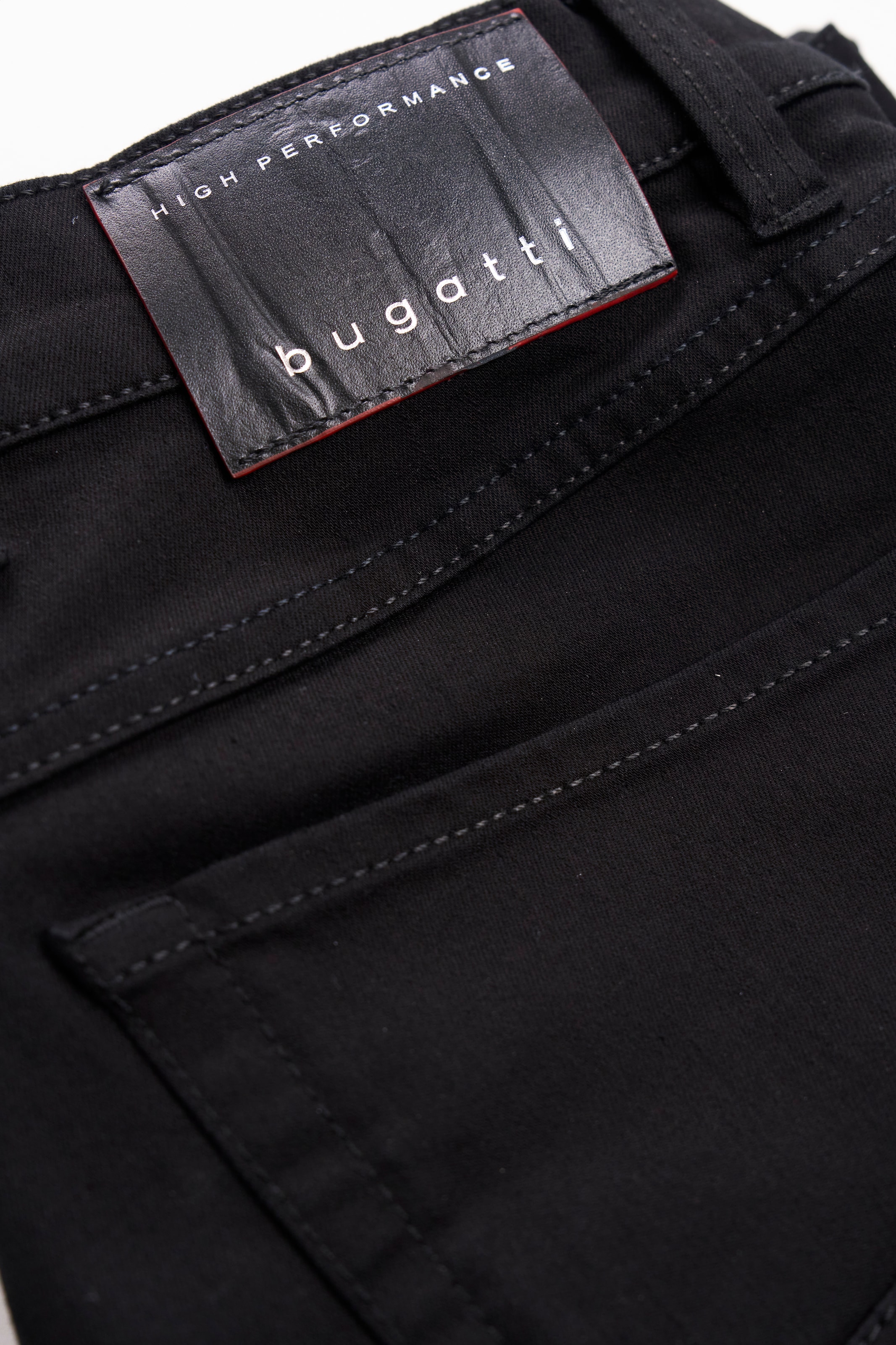 Slimfit Jeans di bugatti in nero