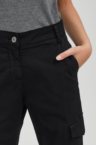 Oxmo Tapered Cargo Pants in Black