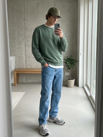 Everly Sweatshirt in Green