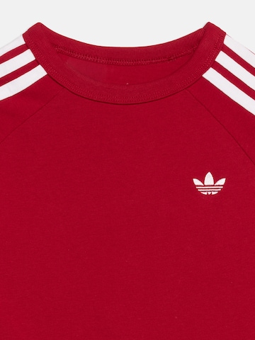 T-Shirt ADIDAS ORIGINALS en rouge
