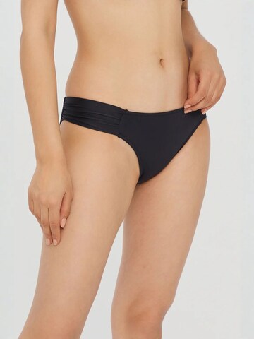 Penti Bikini nadrágok - fekete