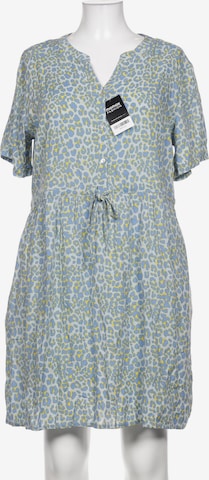 Cream Dress in XL in Blue: front