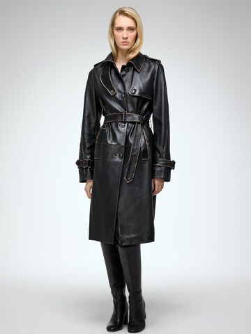 V S P Winter coat 'Helena' in Black